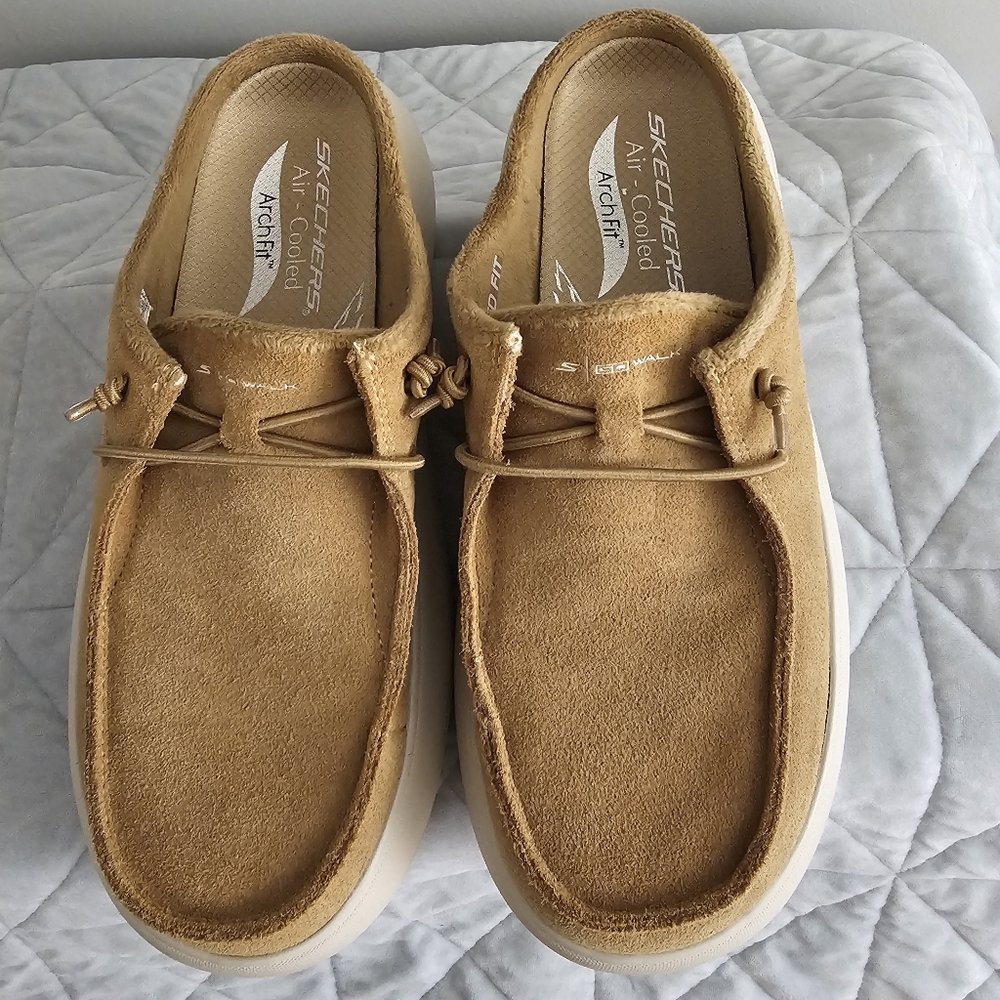 Skechers Women's Wide Tan Casual Relaxed Fit Slide-In Archfit Support Sz 8.5
